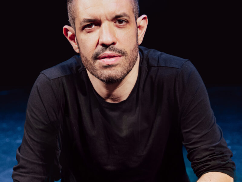 Francesco De Carlo a Ginevra: il comico romano che ha conquistato Jimmy Fallon sale sul palco dell’Uptown